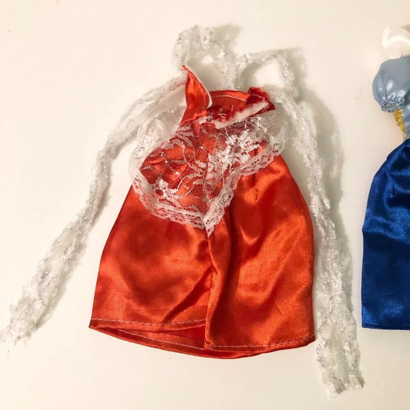 Assorted Lot of  Dolls Dresses Barbie and Other Clothing - Picture 11 of 15